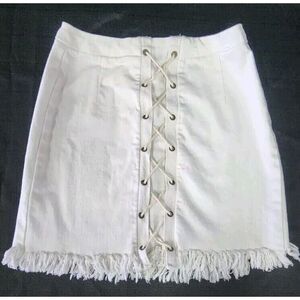 Hayden Los Angeles White Denim Jean‎ Skirt Women's Lace Up Fringe Hem Zip Hippie